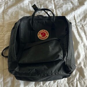 Fjallraven kanken backpack in black